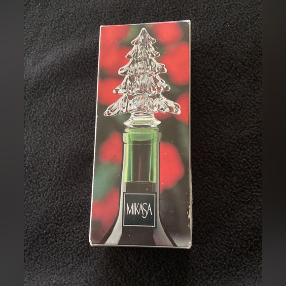 MIKASA HOLIDAY TIME CRYSTAL BOTTLE STOPPER #T8193/900 NWOT IN ORIGINAL BOX - Picture 2 of 10